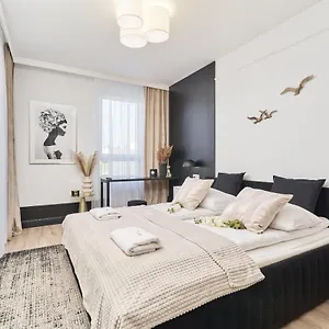 Deluxe Studio Braniborska Near Market Square -with Free Garage By Renters , Wrocław Polska